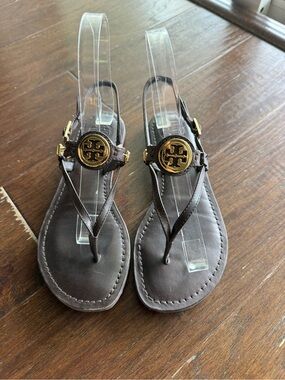 Tory Burch Ali thong sandals Brown Sz 5.5